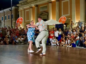 Nicola & Paul Surrey Jive 17