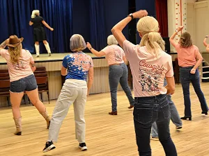 Country line dance 6